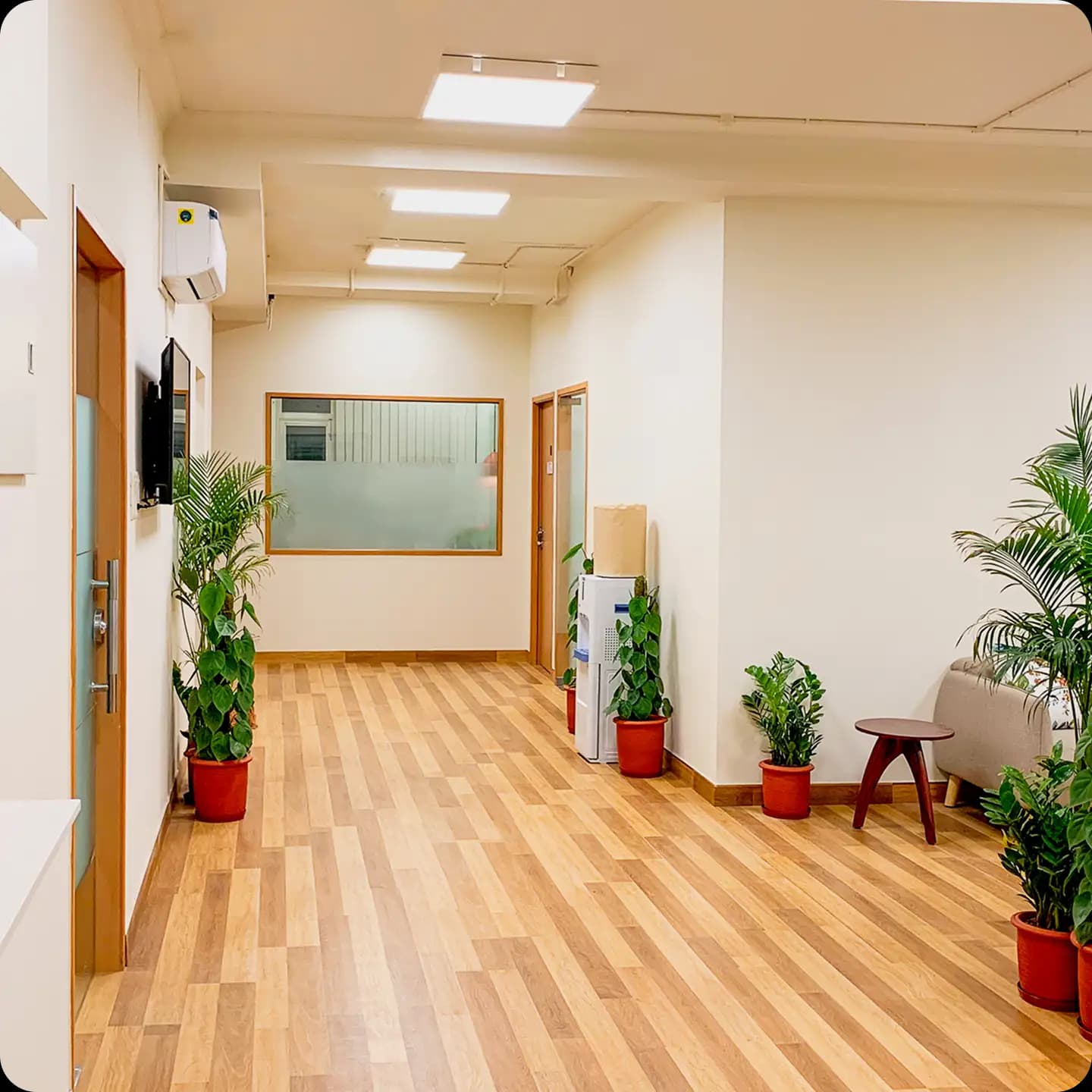 Centre Room Image