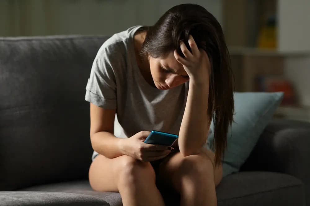Why do you Feel More Stressed While on Social Media?